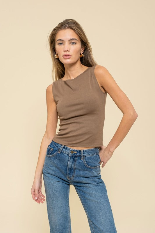 Boatneck top
